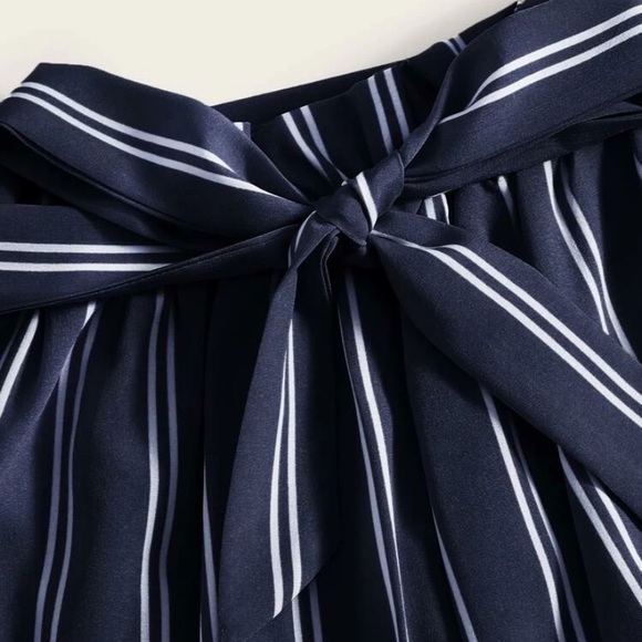 Women’s blue and white stripped shorts. - Picture 3 of 4